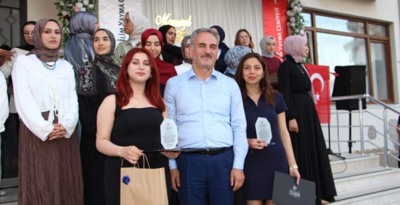 Gemlik İYC Yurdunda Mezuniyet Coşkusu