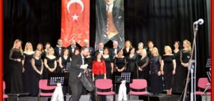 YAKAMOZ TÜRK MÜZİĞİ KOROSUNDAN ANLAMLI KONSER