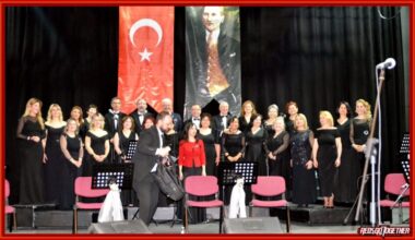YAKAMOZ TÜRK MÜZİĞİ KOROSUNDAN ANLAMLI KONSER