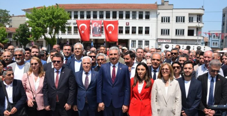 CHP Bursa İl Başkanı Nihat Yeşiltaş: “19 Mayıs karanlığa karşı yakılan bir umut ateşidir”