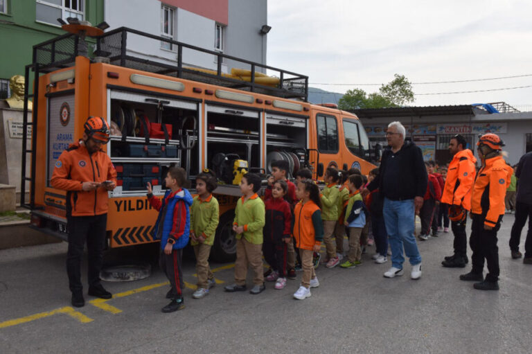 YILDIRIM BELEDİYESİ’NDEN 6 BİN ÖĞRENCİYE ‘AFET’ EĞİTİMİ