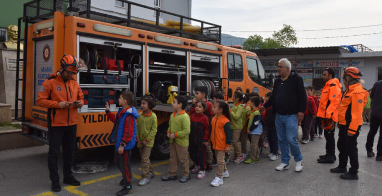 YILDIRIM BELEDİYESİ’NDEN 6 BİN ÖĞRENCİYE ‘AFET’ EĞİTİMİ
