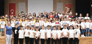 Osmangazi’de öğrenciler atık toplamak için yarıştı