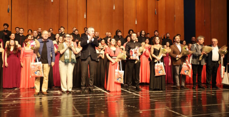 Usta Şair Nâzım Hikmet, ölümsüz eserleriyle anıldı