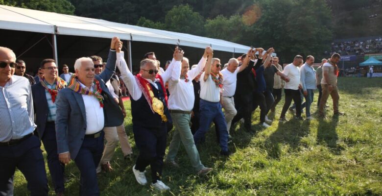 Tarihi Çalı Güreşleri’nde 800 pehlivan er meydanına çıkıyor