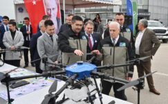 Sinekle mücadele yaz aylarında da hız kesmiyor