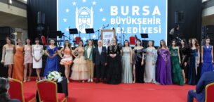 BUSMEK Yıl Sonu Sergisi ziyarete açıldı