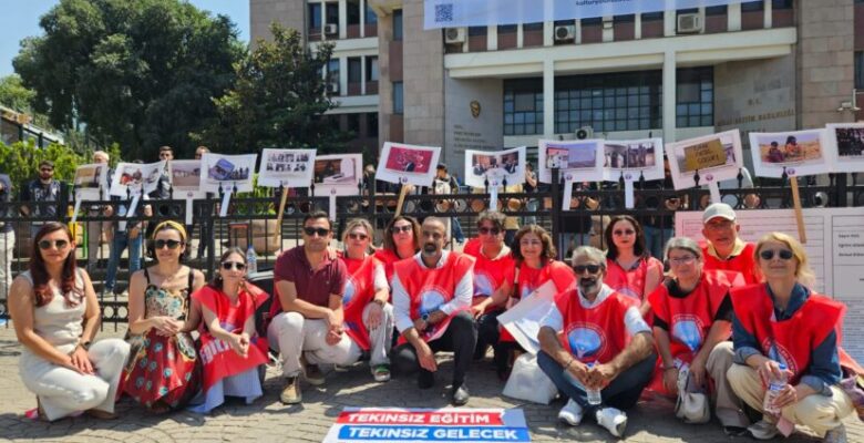 Eğitim İş’ten Milli Eğitim ve Müdürüne Kırık Karne!