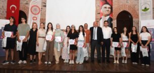 Osmangazi’de deprem tatbikatını başarıyla tamamlayan öğrencilere sertifika verildi