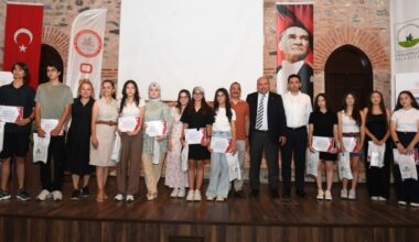 Osmangazi’de deprem tatbikatını başarıyla tamamlayan öğrencilere sertifika verildi