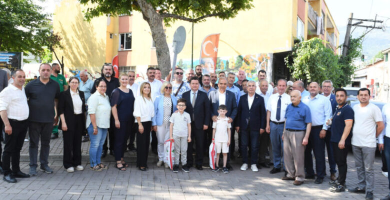  Başkan Aydın mahalleleri geziyor sorunları yerinde çözüyor