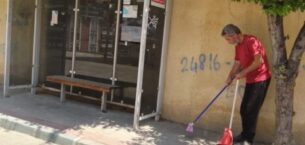 EMEKLİ ÖĞRETMEN’DEN ÖRNEK SİTESİNDE ÖRNEK DAVRANIŞ
