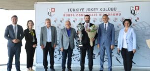 Nilüfer Belediye Başkanlığı Koşusu’nun galibi “Taşan”