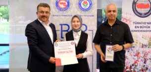 “GENÇLER KİTAPLA YARIŞTI, ALTINLA ÖDÜLLENDİRİLDİ”
