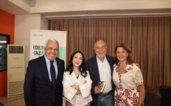Usta yazar Gündüz Vassaf okurlarıyla buluştu