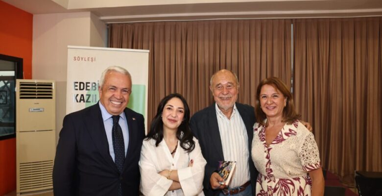 Usta yazar Gündüz Vassaf okurlarıyla buluştu