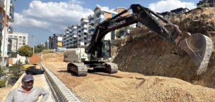 Gemlik’te Yol Açma Çalışmaları Hız Kesmeden Sürüyor
