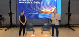 Yeni dünya düzeni söyleşide ele alındı