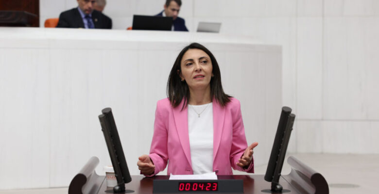 Kayışoğlu’ndan Meclis’te Sert Tepki: “Binlerce yıllık hukuk birikimini bir gecede yok ettiniz”