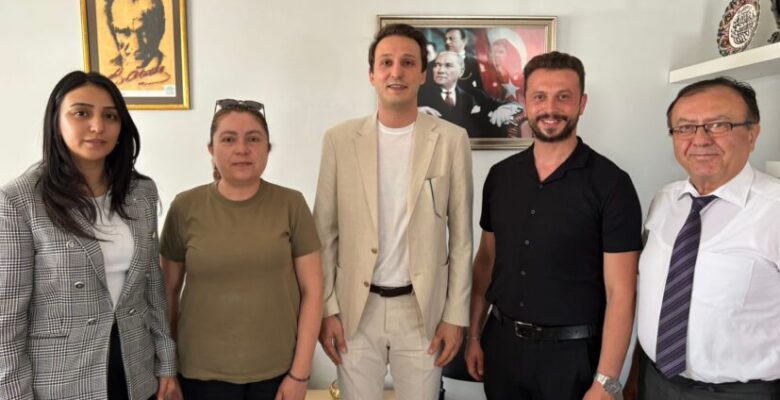 Bursa’nın merkezinde halı saha gasbı, Anahtar Parti’nin gündeminde!