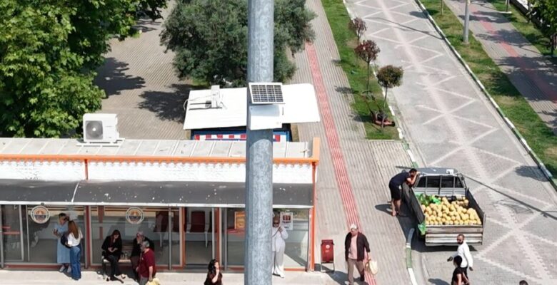 Gemlik Çarşı Meydanı’na Hava Kalitesi Ölçüm Cihazı Kuruldu
