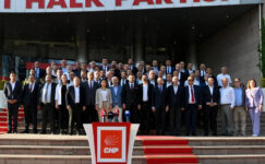 CHP’li 81 İl Başkanından Ortak Açıklama: “Kayyum ya da Butlan Kararını Tanımayacağız”
