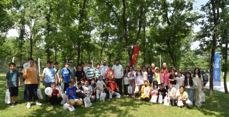ÇOCUKLAR ÖNCE OKUDU SONRA EĞLENDİ