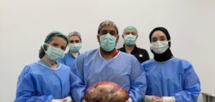 DORUK HASTANESİ’NDEKİ BAŞARILI OPERASYONLA  KARNINDAN 10 KİLOLUK KİTLE ÇIKARILDI