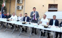 Başkan Aydın halkın dertlerini dinleyerek çözümler üretiyor