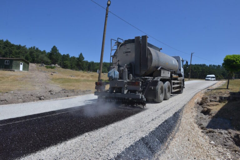 Büyükşehir’le yollara kalite, ulaşıma konfor geliyor