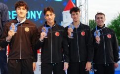 Belediyesporlu yüzücü Özgür Yonca, Avrupa üçüncüsü