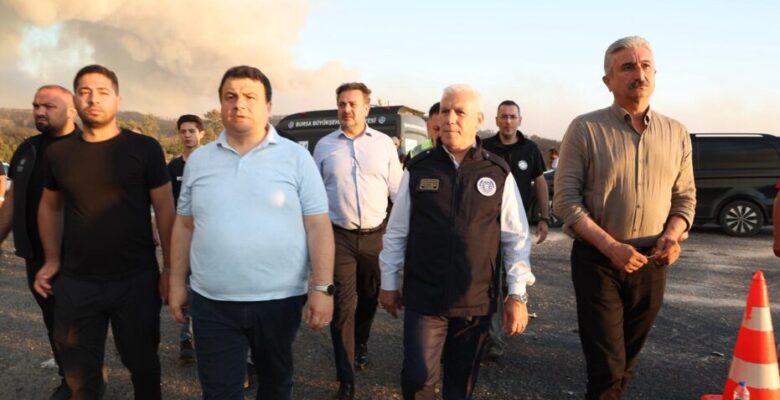 Başkan Bozbey, “Yangının 6 farklı bölgede bir anda başlamış olması düşündürücü”