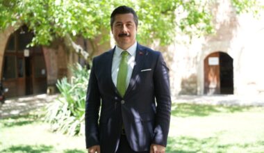 YENİŞEHİR’İN KALBİ ÇİÇEK AÇTI!