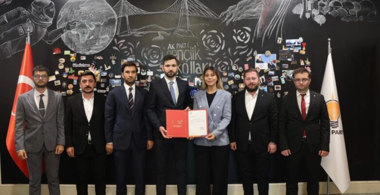 AK Parti Gemlik İlçe Gençlik Kolları Başkanlığı Görevine Rabia Koçkesen Atandı