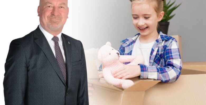 Karacabey Belediyesi’nden anlamlı proje: “Sen ver, o gülsün; oyuncak kardeşliği başlasın”