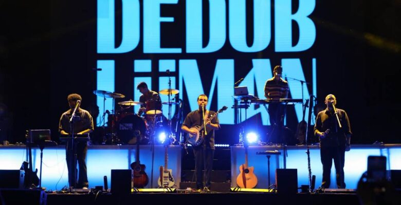 İNEGÖL’DE FESTİVAL HEYECANI DEDUBLÜMAN KONSERİYLE ZİRVEYE ULAŞTI