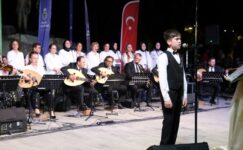 İNEGÖL BELEDİYESİ TSM KOROSU’NDAN KULAKLARIN PASINI SİLEN KONSER