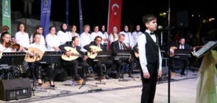 İNEGÖL BELEDİYESİ TSM KOROSU’NDAN KULAKLARIN PASINI SİLEN KONSER
