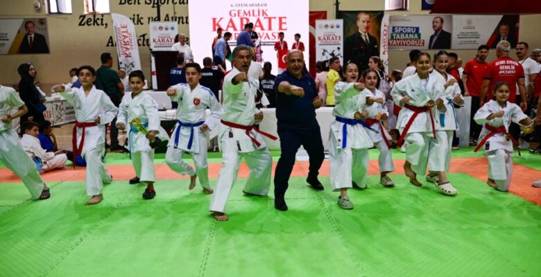 Karatenin Kalbi Gemlik’te Atıyor