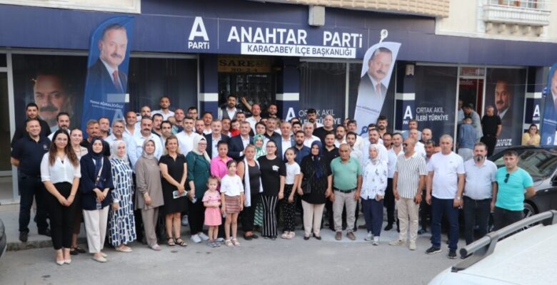 Karacabey’de 120 kişi Anahtar Parti’ye katıldı