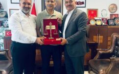 Bursa Pazarcılar Odası Başkanı Refik Aksu’dan Gemlik Belediye Başkanı Şükrü Deviren’e Ziyaret