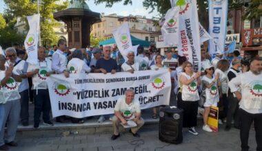 EMEKLİLER İSYAN ETTİ; “İKTİDARIN EMEKLİLERLE AÇLIK OYUNU OYNAMASINA İZİN VERİLEMEZ”