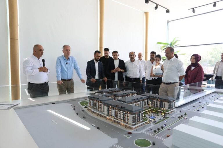 İnegöl’deki Dev Kentsel Dönüşümün Örnek Dairesi Görücüye Çıktı