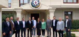 Gazi Gazetecilerden Medya-İş Ziyareti