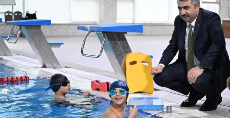 YILDIRIM’DA YÜZME BİLMEYEN ÇOCUK KALMAYACAK