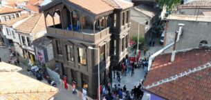 CUMHURİYET GALERİSİ KAPILARINI AÇIYOR