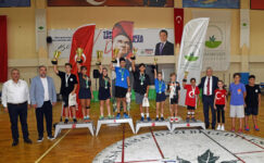 Minik raketler Osmangazi’de kıyasıya mücadele etti