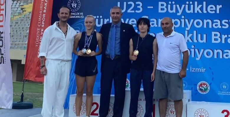 Belediyesporlu Beyzanur Türkiye Şampiyonu Oldu