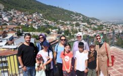 Minik arkeologlar Bursa’nın tarihi mekanlarını gezdi