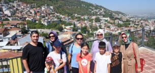 Minik arkeologlar Bursa’nın tarihi mekanlarını gezdi
